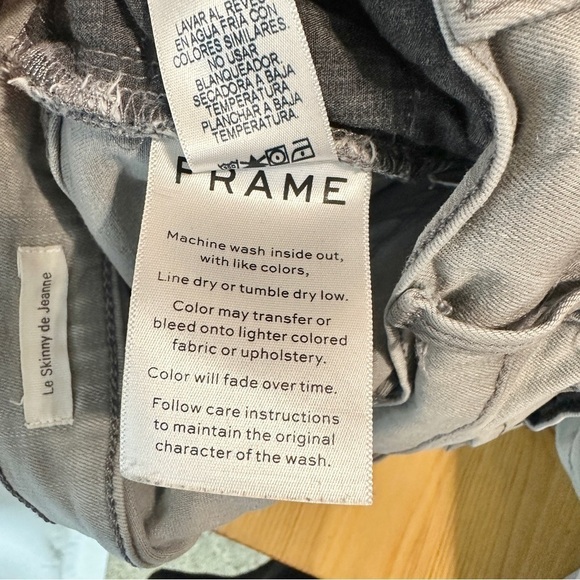 Frame Le Skinny de Jeanne Gray Distressed Hem Maralago Wash Mid Rise Size 27 - Picture 6 of 13